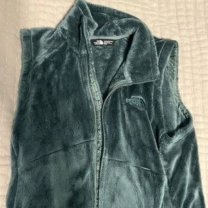 Women’s medium North Face vest. Great shape!